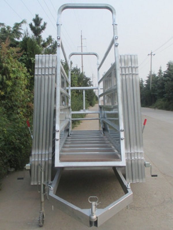 CRPM Premium Mobile Cattle Ramp 2